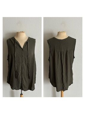 Torrid green blouse